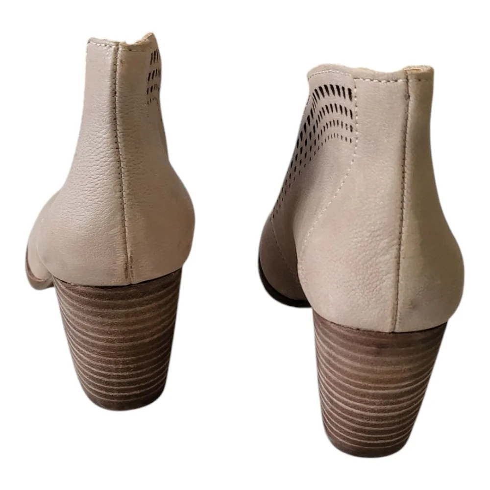 Lucky‎ Brand Chinchilla Leather Peep-Toe Bootie - Picture 3 of 8